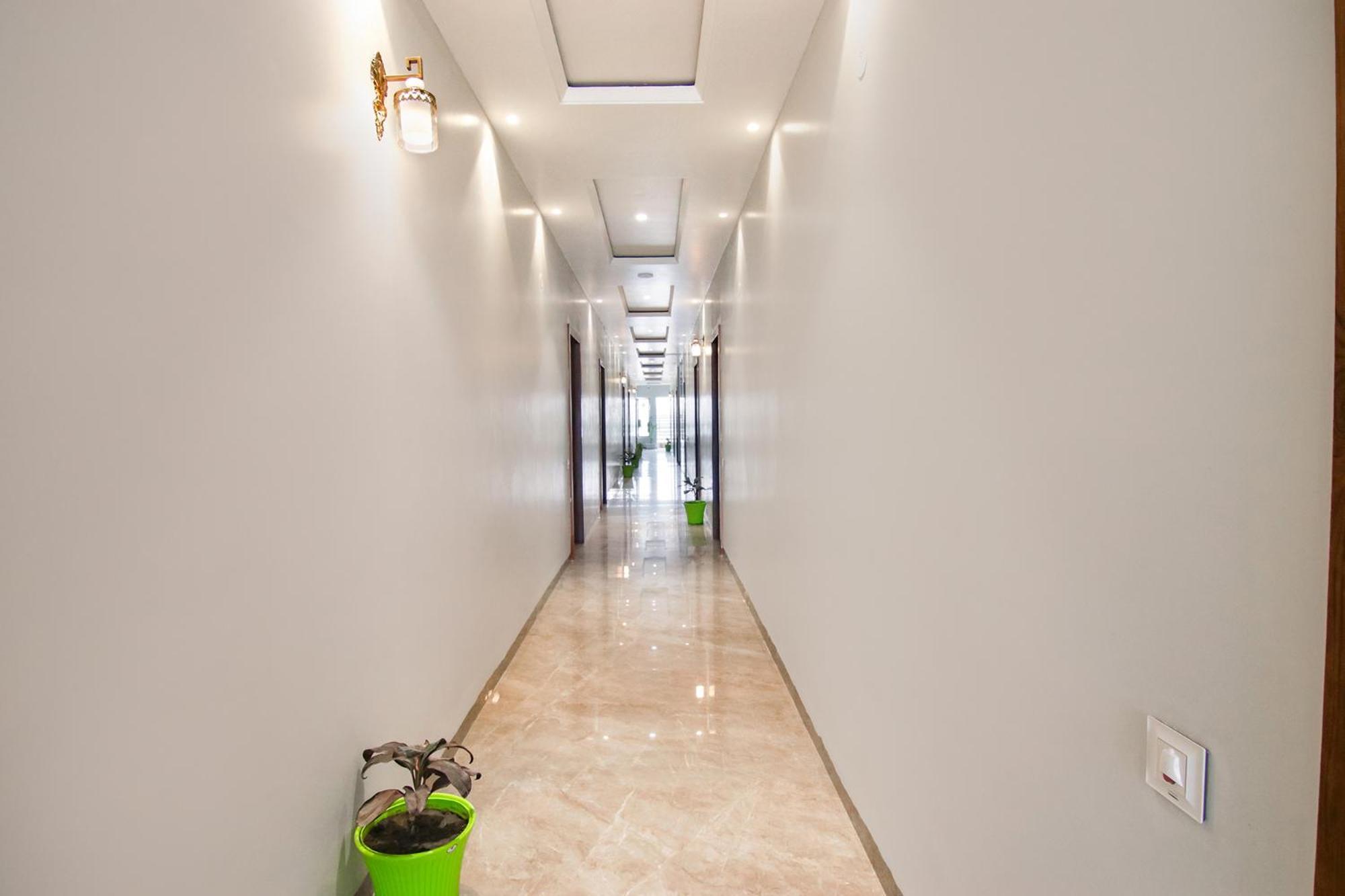 Fabhotel Prime Royal Court Ludhiana Exteriör bild