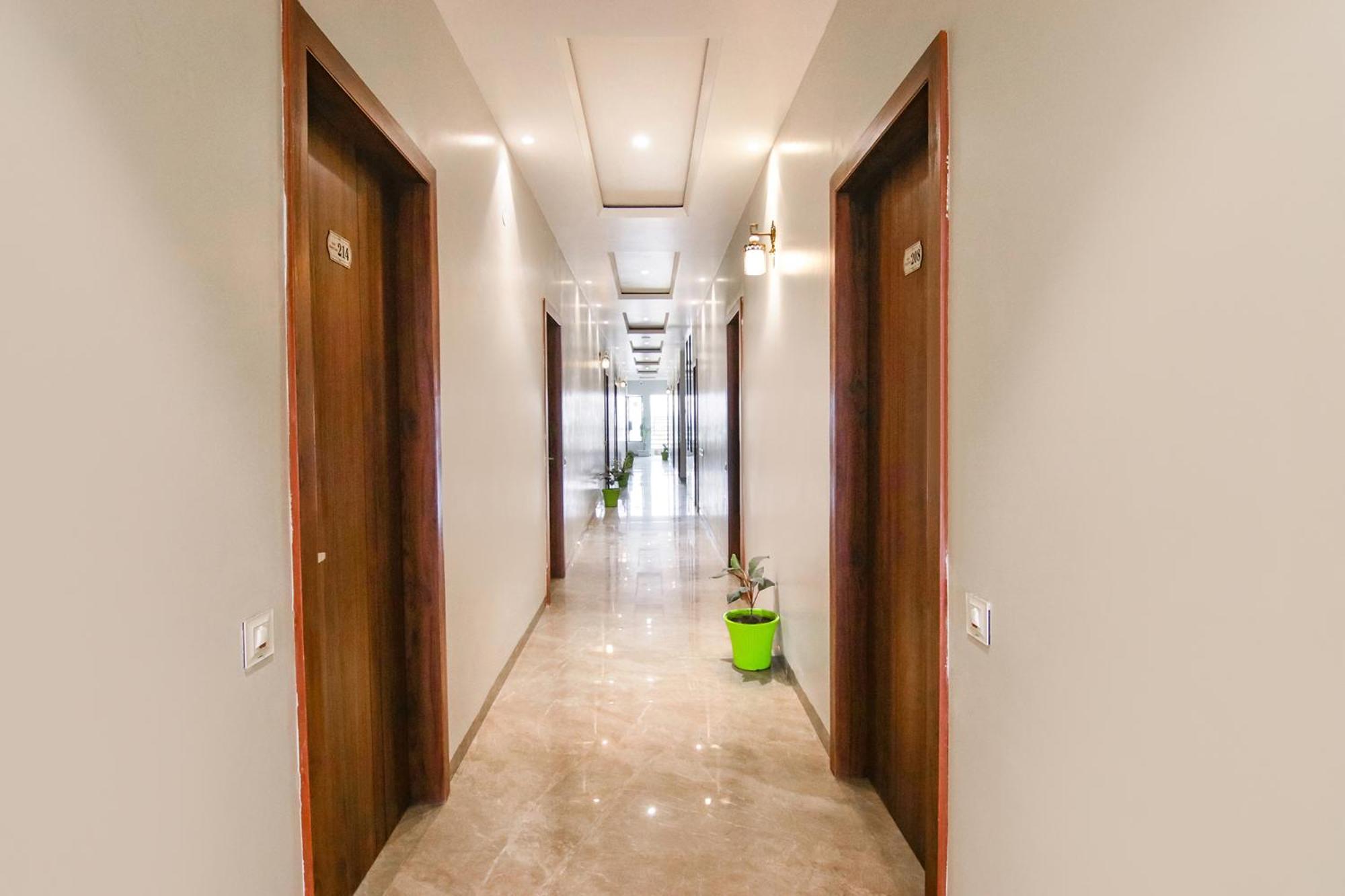 Fabhotel Prime Royal Court Ludhiana Exteriör bild