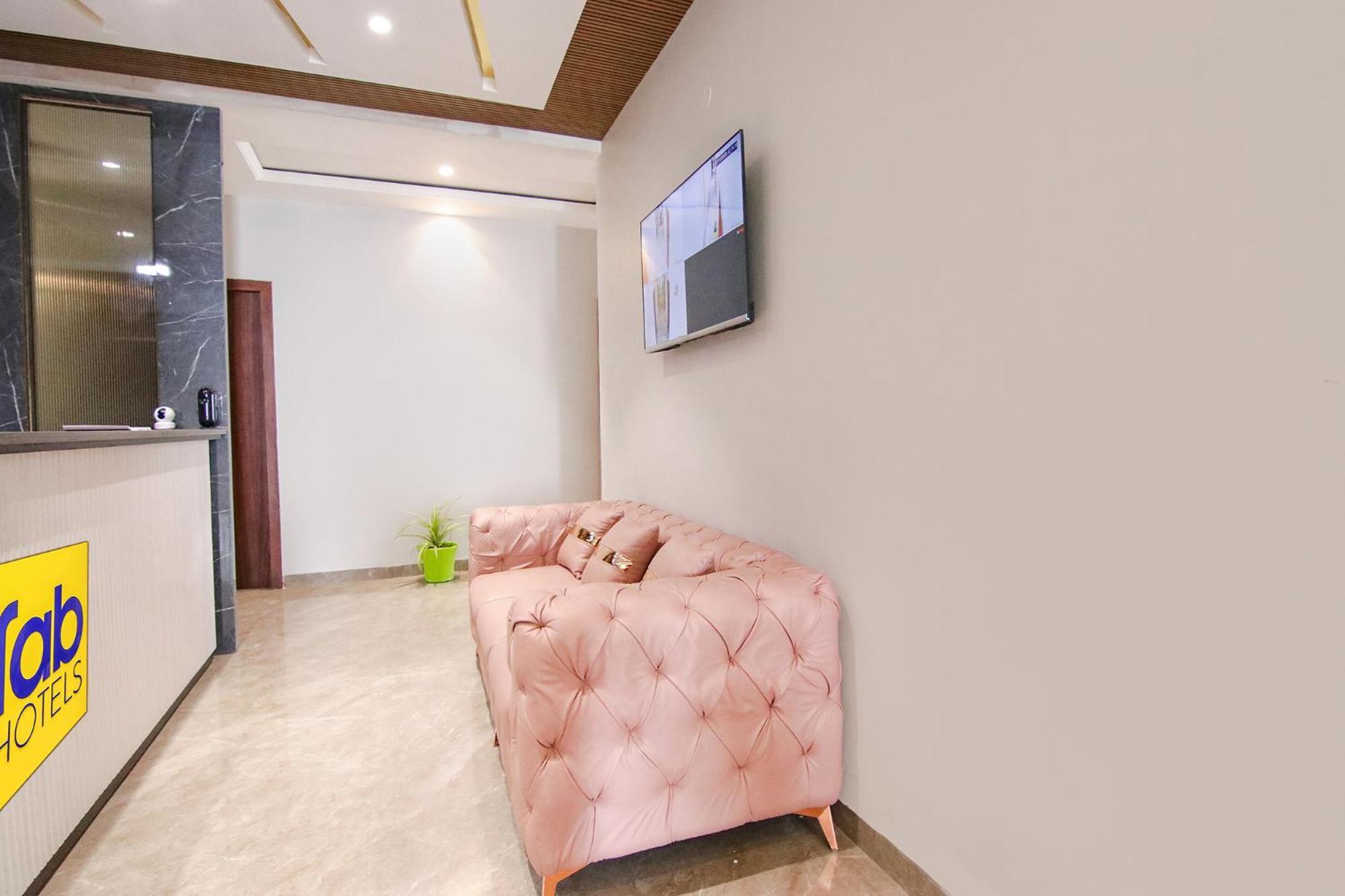 Fabhotel Prime Royal Court Ludhiana Exteriör bild