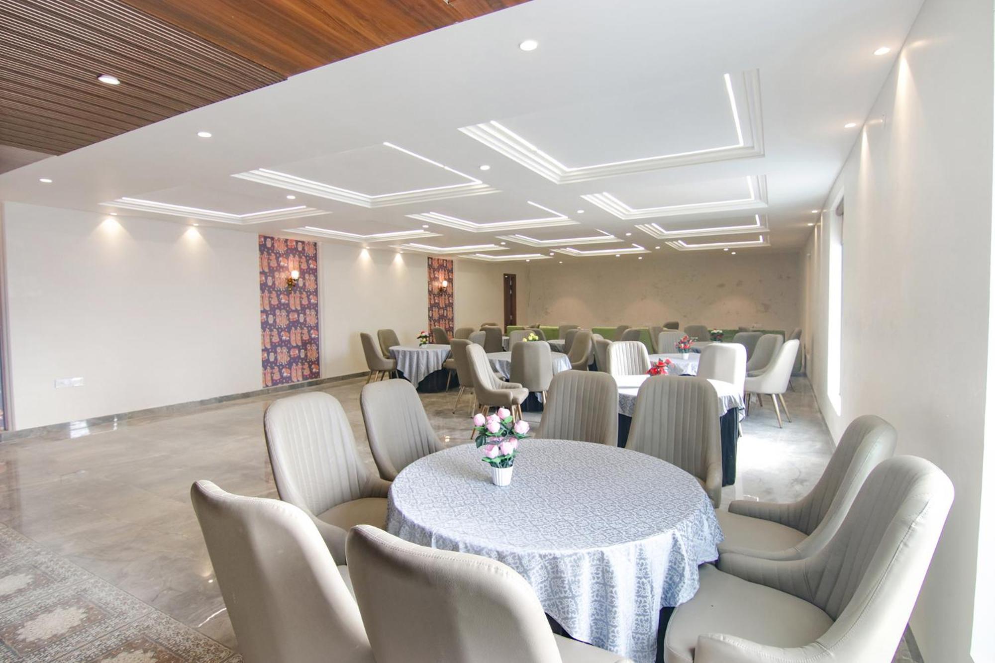 Fabhotel Prime Royal Court Ludhiana Exteriör bild